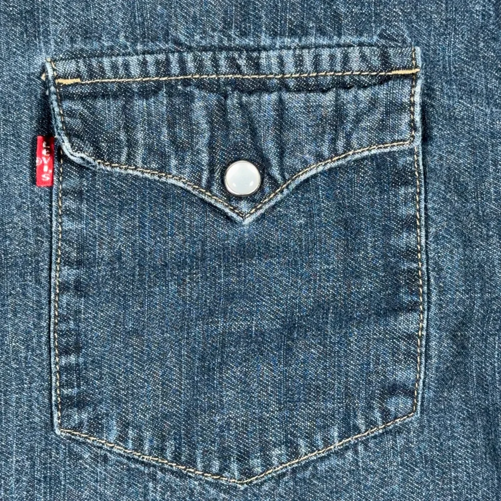 Levis Western Shirt Adult LARGE Blue Denim Dark Wash Pearl Snap Regular Fit